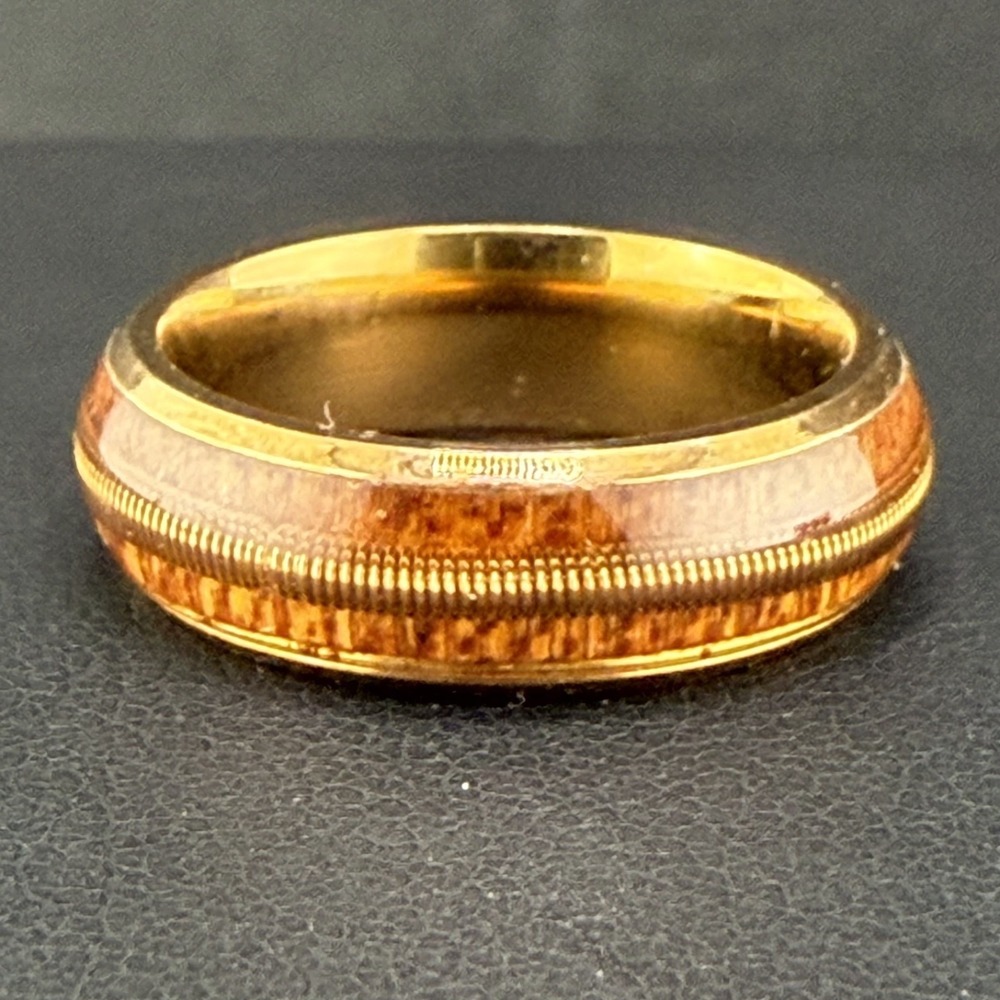Estate Guitar String Resin Band Ring Gold Tone Music Inlay Size 6.25